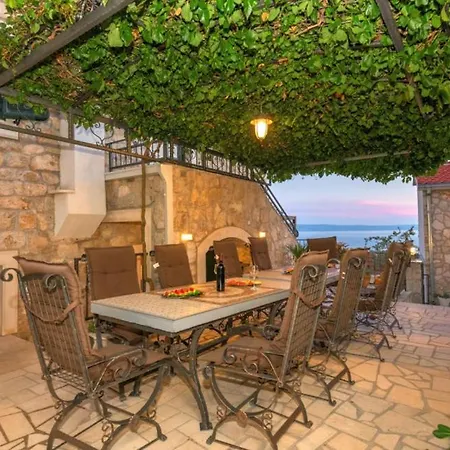 Elizabeta By Guide Villa *