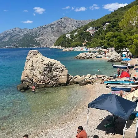 Elizabeta By Guide Makarska
