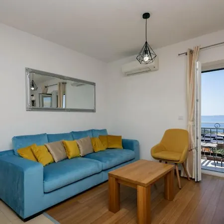 Elizabeta By Guide 马卡尔斯卡