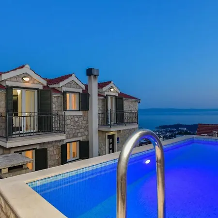 Elizabeta By Guide *