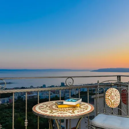 Elizabeta By Guide *