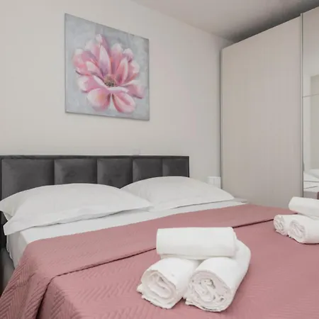 Elizabeta By Guide *