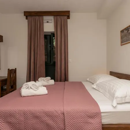 Elizabeta By Guide 马卡尔斯卡