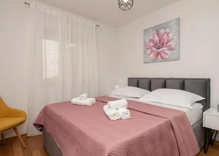 Elizabeta By Guide * מאקרסקה