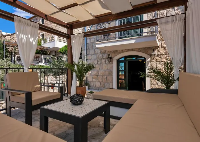 Elizabeta By Guide Villa